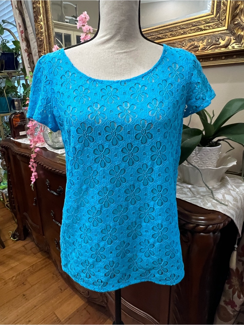 Lilly Pulitzer Turquoise Floral Eyelet Short Sleeve Tee